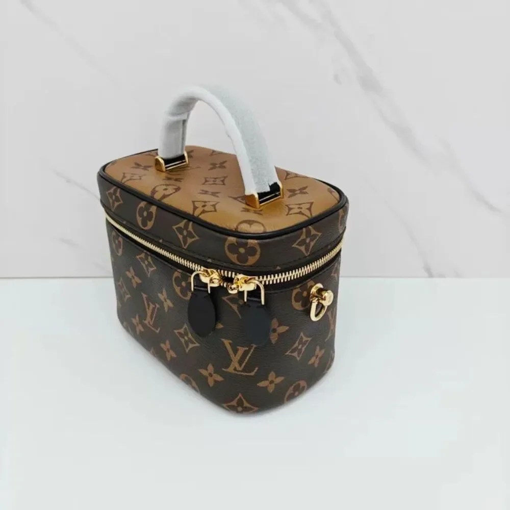Louis Vuitton Women Pre-Loved Bag Very Good Condition